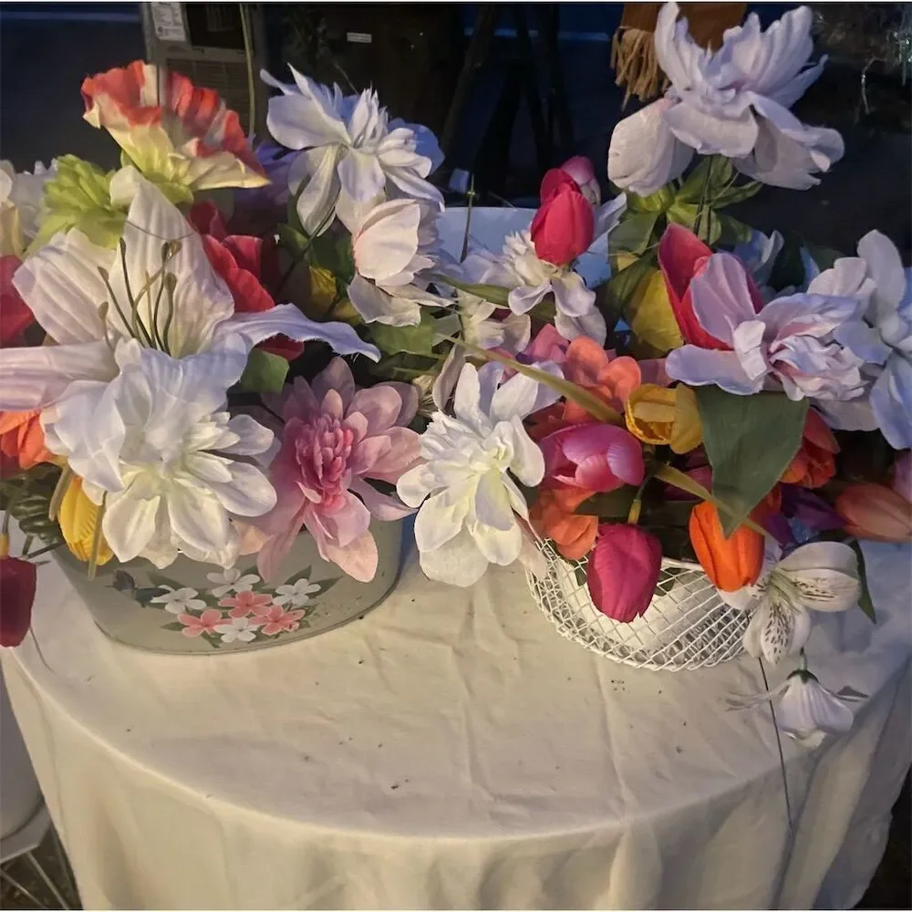 Please read! Multicolor artificial Flower Basket Door Decoration Dahlias Tulips